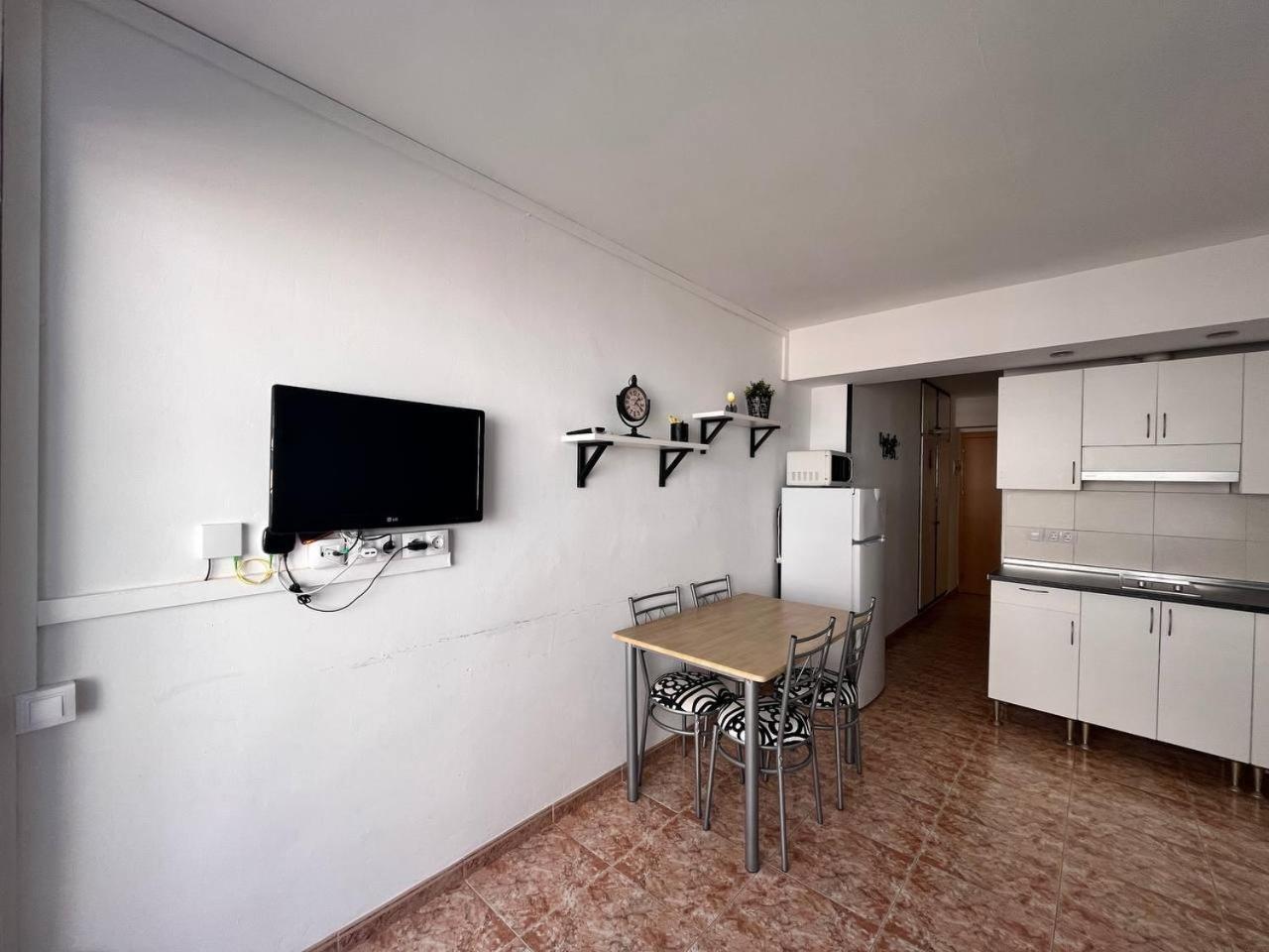 Estudio Con Tres Piscinas Comunitarias Y Pista De Tenis Roses Extérieur photo
