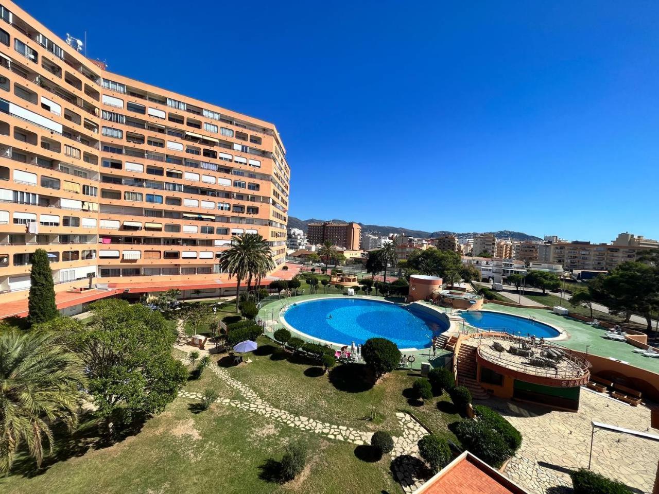 Estudio Con Tres Piscinas Comunitarias Y Pista De Tenis Roses Extérieur photo